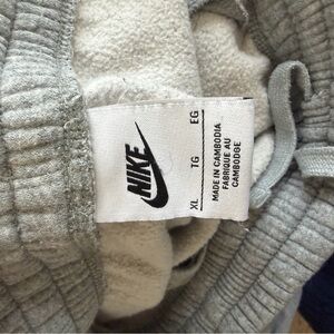 Nike Heather Gray Joggers